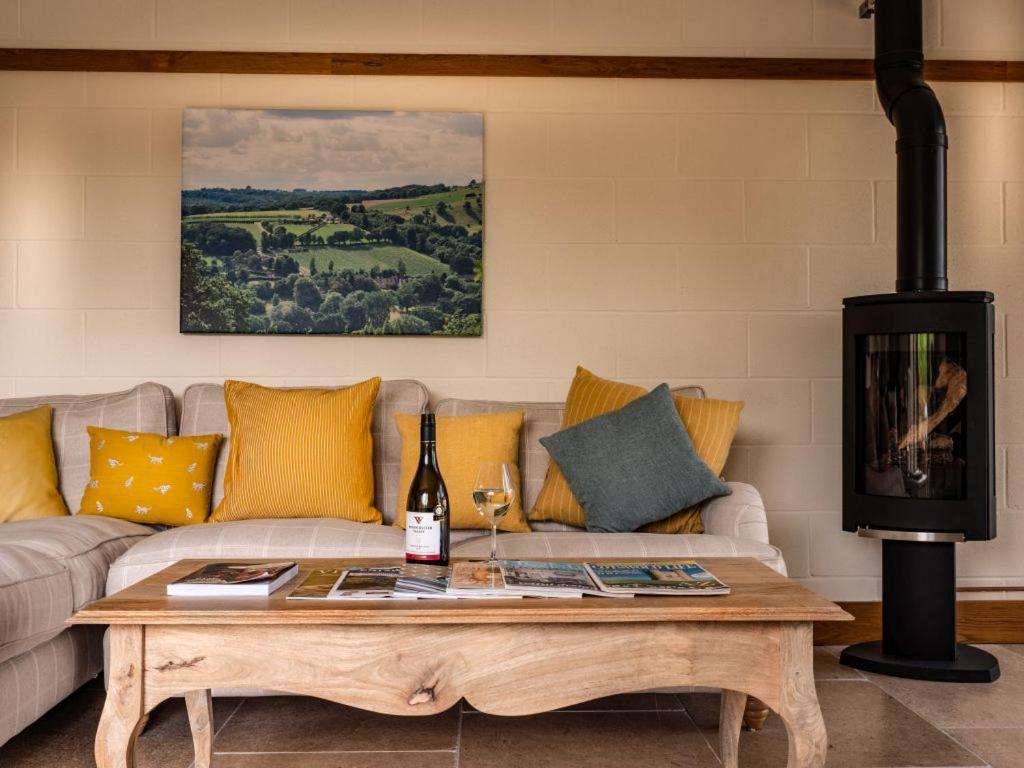 Vineyard Barn Room Woodchester Exterior photo